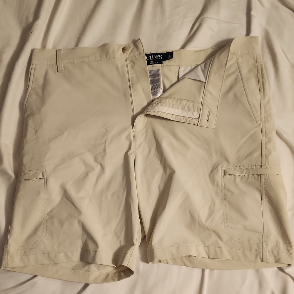 Chaps Men's Cream Shorts